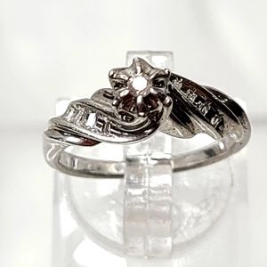 GENUINE Diamond Round and Baguette Ring